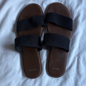 Sanuk Black Strap Brown Sole Sandals